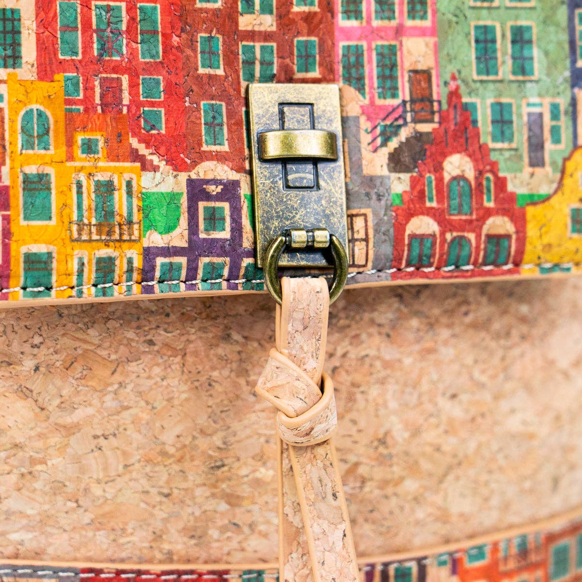 Meninas Bonitas Cork - Wholesale Crossbody Bag - Women's - Natural Cork Women's Crossbody Bag BAG-22927