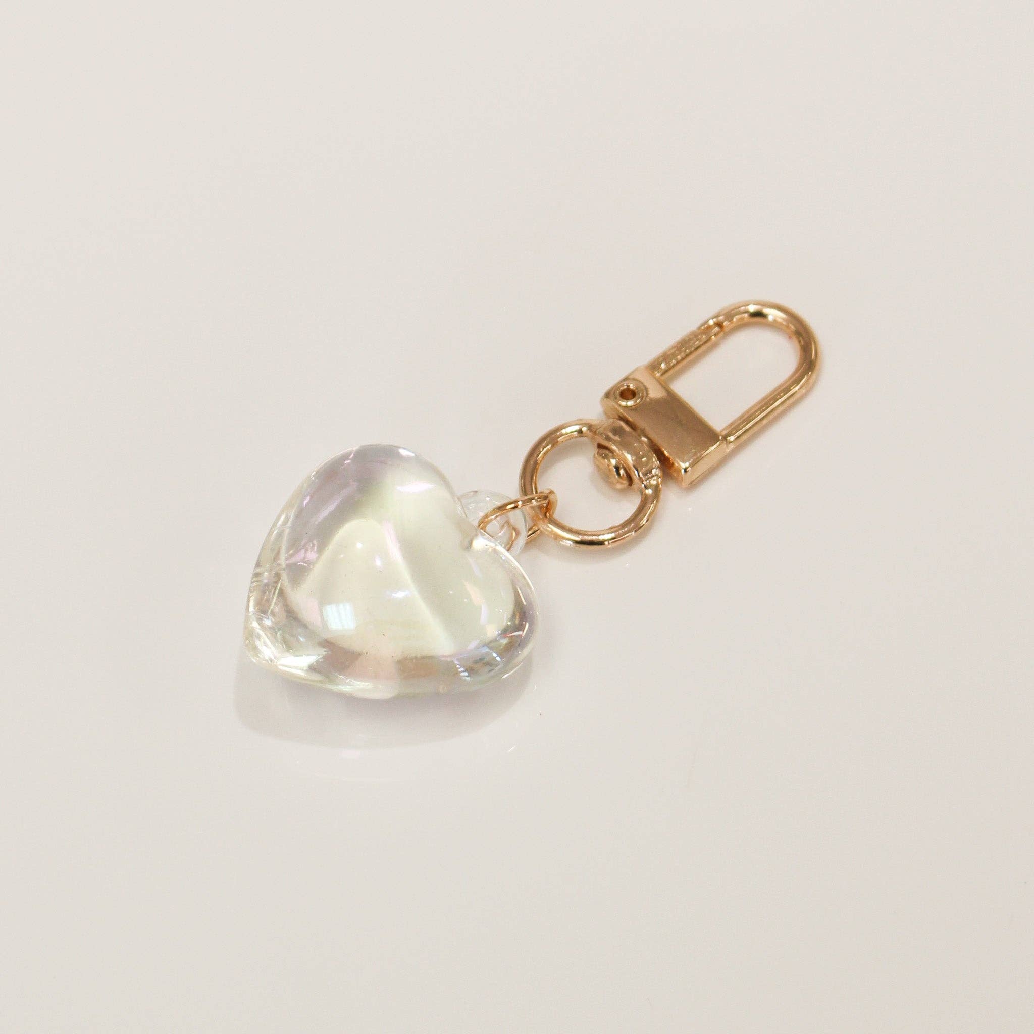 La-a SOLE - Wholesale Keychain - Women's - Key/Bag Charm | Iridescent Heart. Clear0