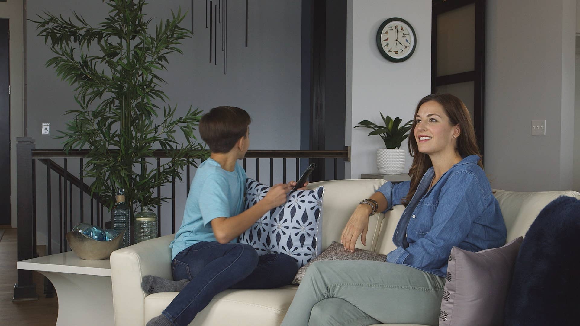 Mark Feldstein & Associates - Wholesale Wall Clock - 25th Anniversary Original Singing Bird Clock, 13 Inch, Green8