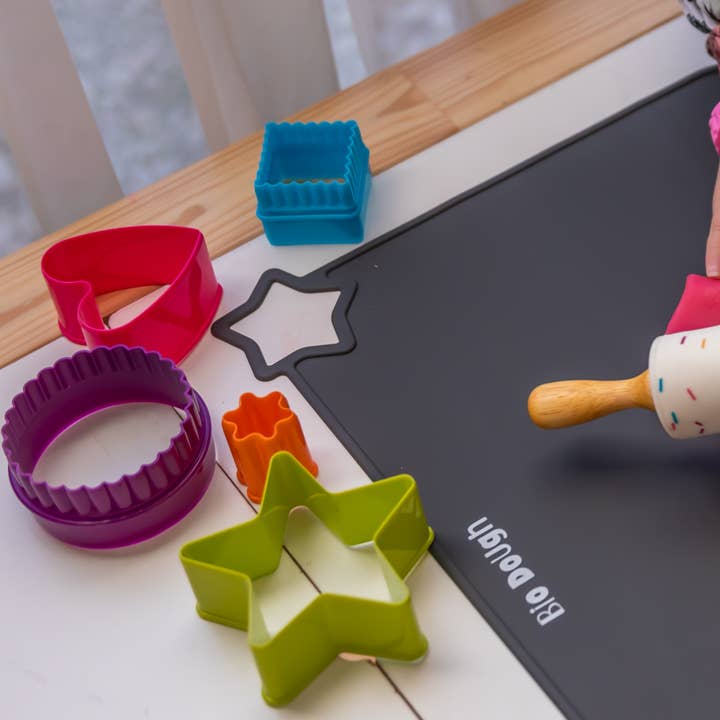 Bio Dough - Wholesale Putty/slime – Child - Bio Dough - Kids Variety of Fun Shape Cutters1