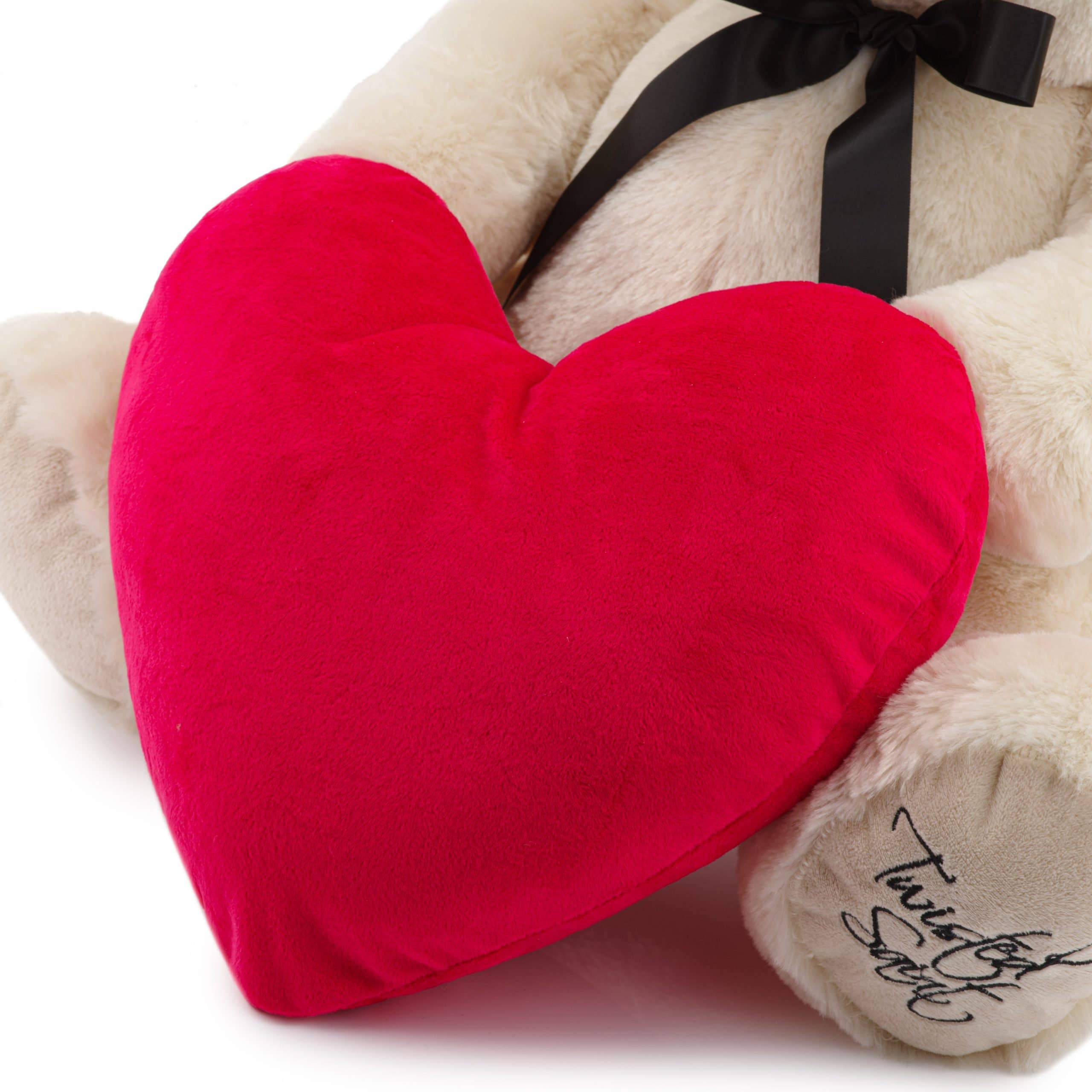 Twisted Saint – wholesale Fyllda/plyschleksaker - Barn och baby – Personlig eller Oanpassad Kärleksnalle1