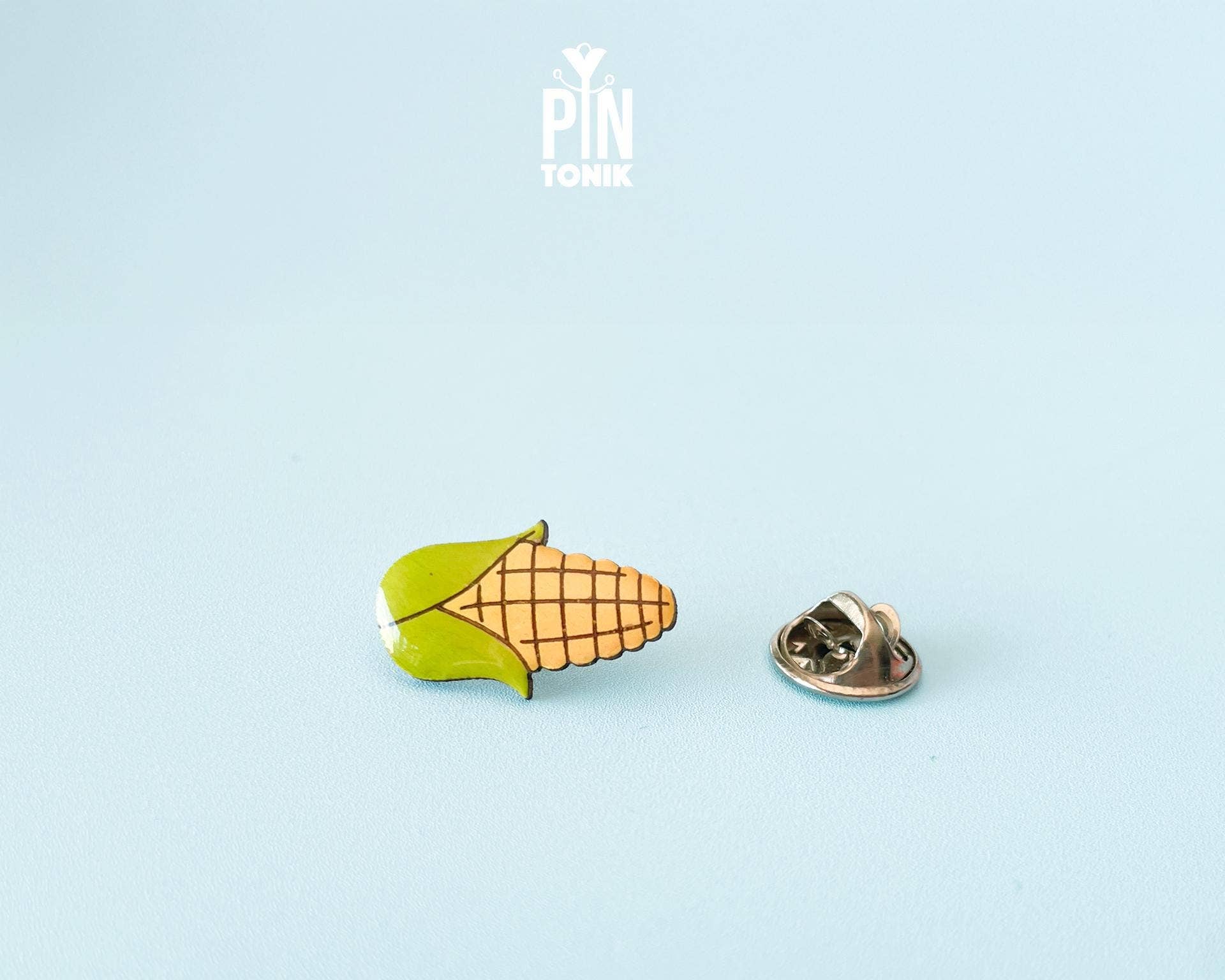 PinTonik - Wholesale Lapel Pin/Button - Sweet Corn on the Cob Wood Lapel Pin2