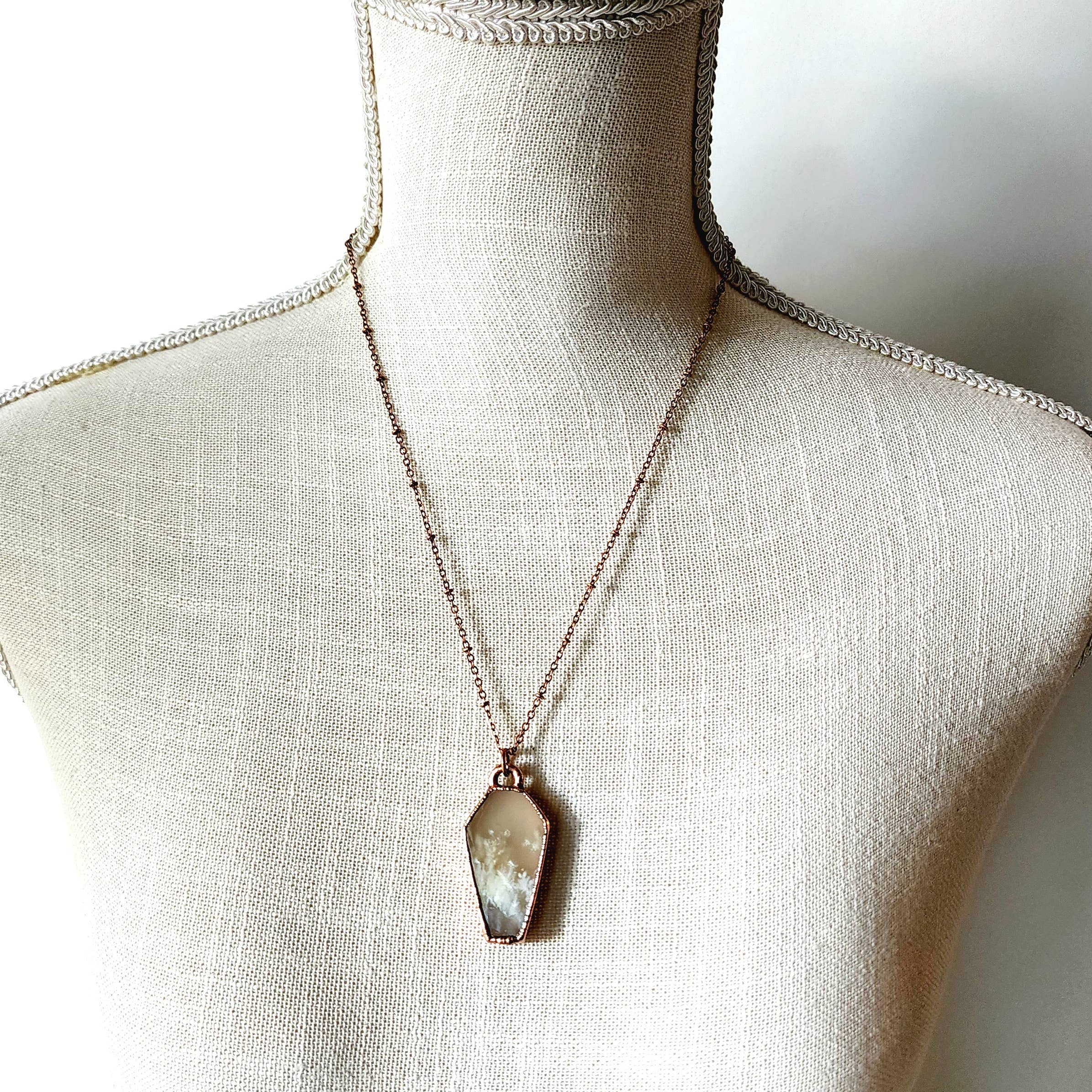 MergingMetals - Wholesale Halskettinghanger - Flower Agate Coffin ketting5