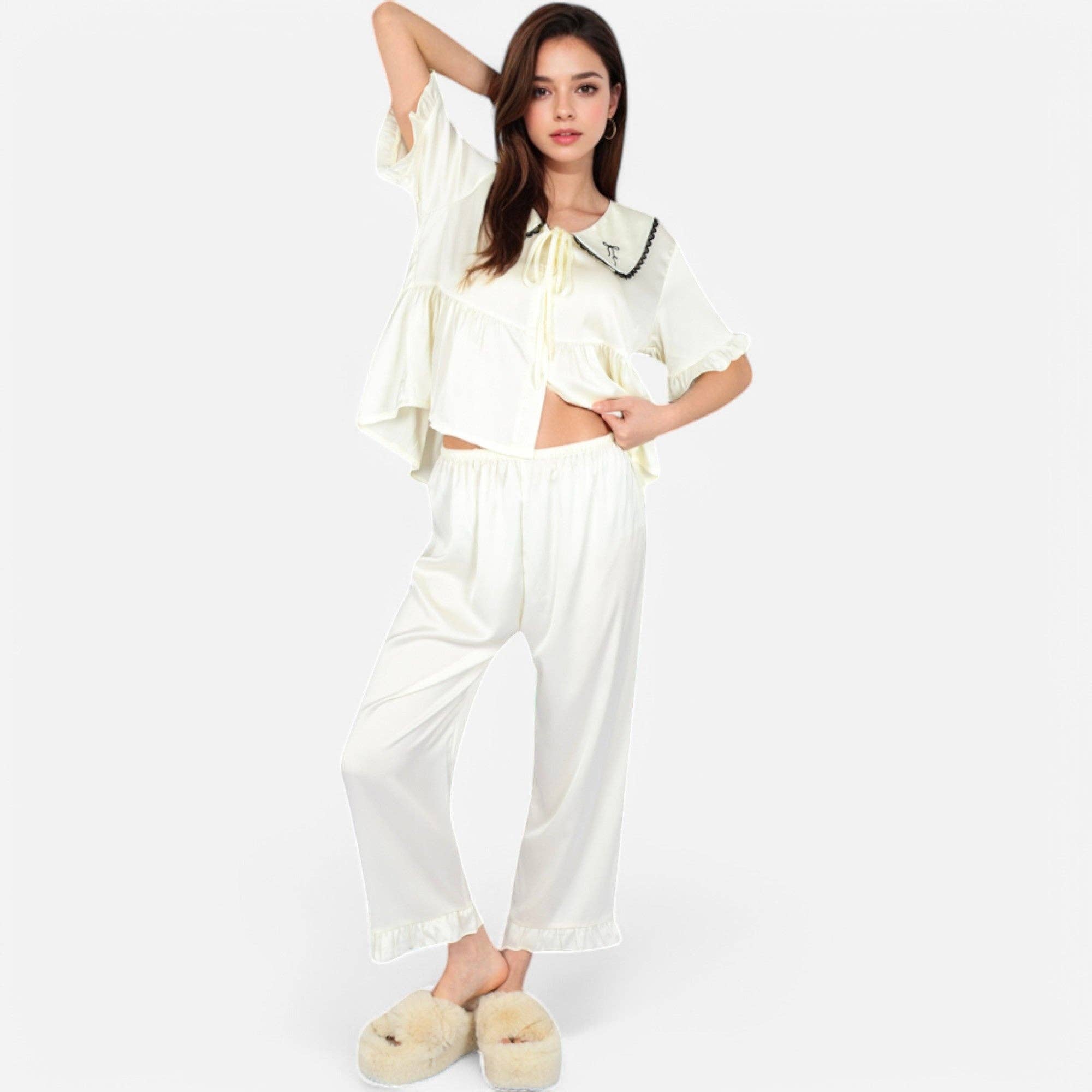 Anna Kaci Wholesale - Vente Haut et bas de pyjama – femme - Ensemble de pyjama avec col brodé et bordure à volants3