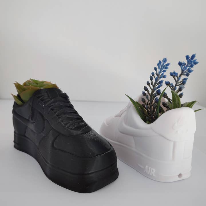 3DROOTS - Wholesale Plant Pot - Sport sneakers planter - Home Decor1