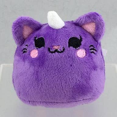 Baby Kitty Bean pour la vente par Ash Evans