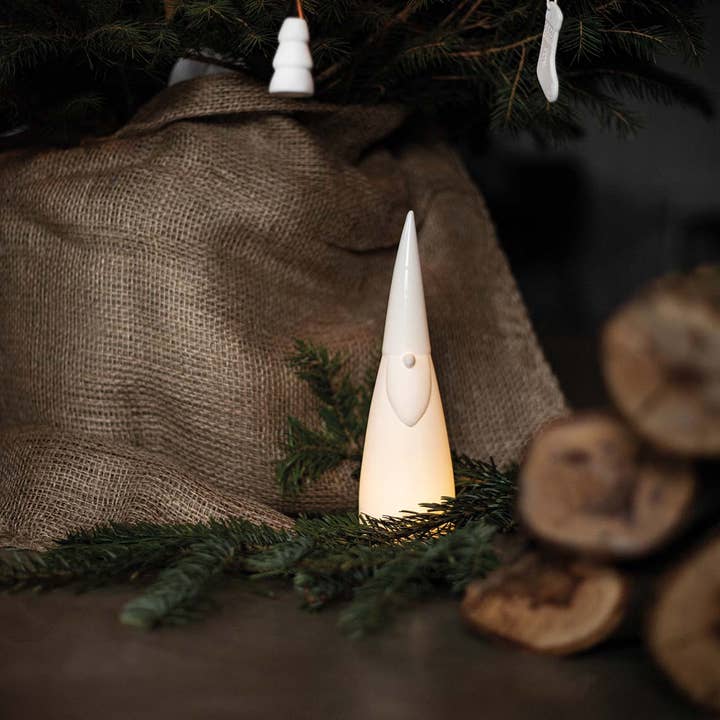 Räder - Wholesale Decorative Figurine - Porcelain Stories Santa Gnome - LED Light1