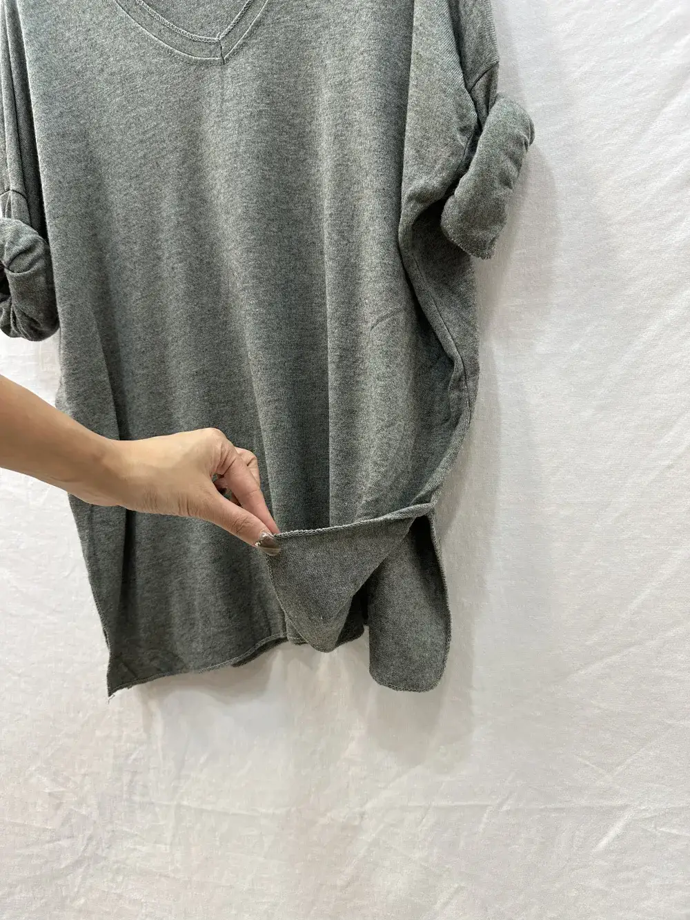 Mimi & Gogo – wholesale Pullovertröja - Dam – Grundläggande V-ringad topp @6337_PulVVFente15