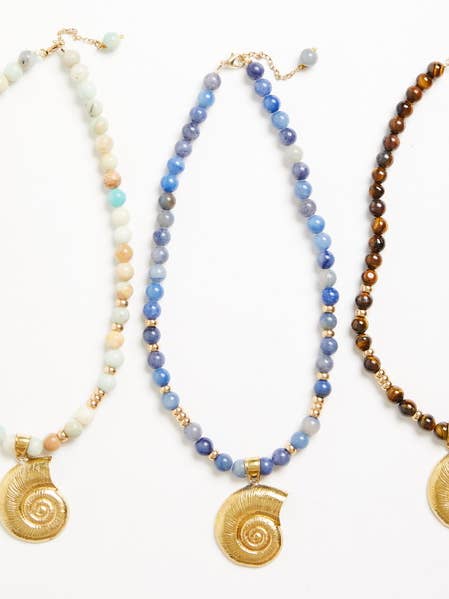 Gardenia Choker for wholesale by Mare Sole Amore