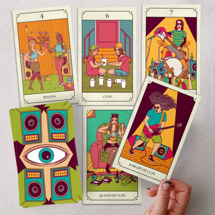 Hachette Book Group - Wholesale Tarot Cards - Grunge Tarot Deck1