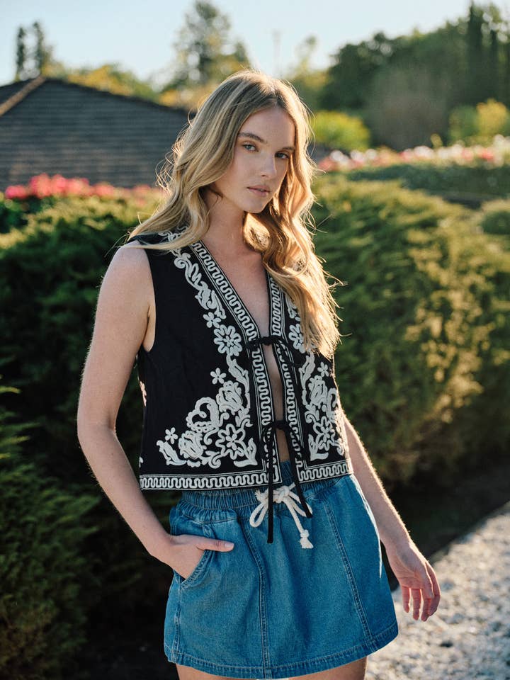 Aaron & Amber - Wholesale Outerwear Vest - Women's - MAJ3105 EMBROIDERED VEST JACKET WITH TIE