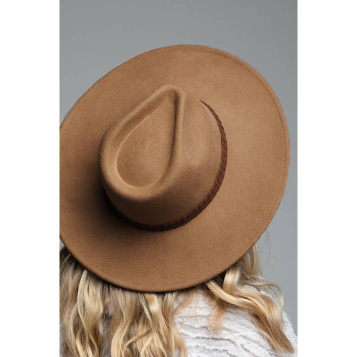 Urbanista – Großhandel Fedora-Hut – Damen – Panamahut aus 100% Wolle mit geflochtenem Lederbesatz7