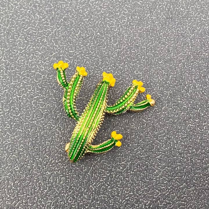 Mio Queena - Wholesale Brooch - Enamel Cactus Brooch1