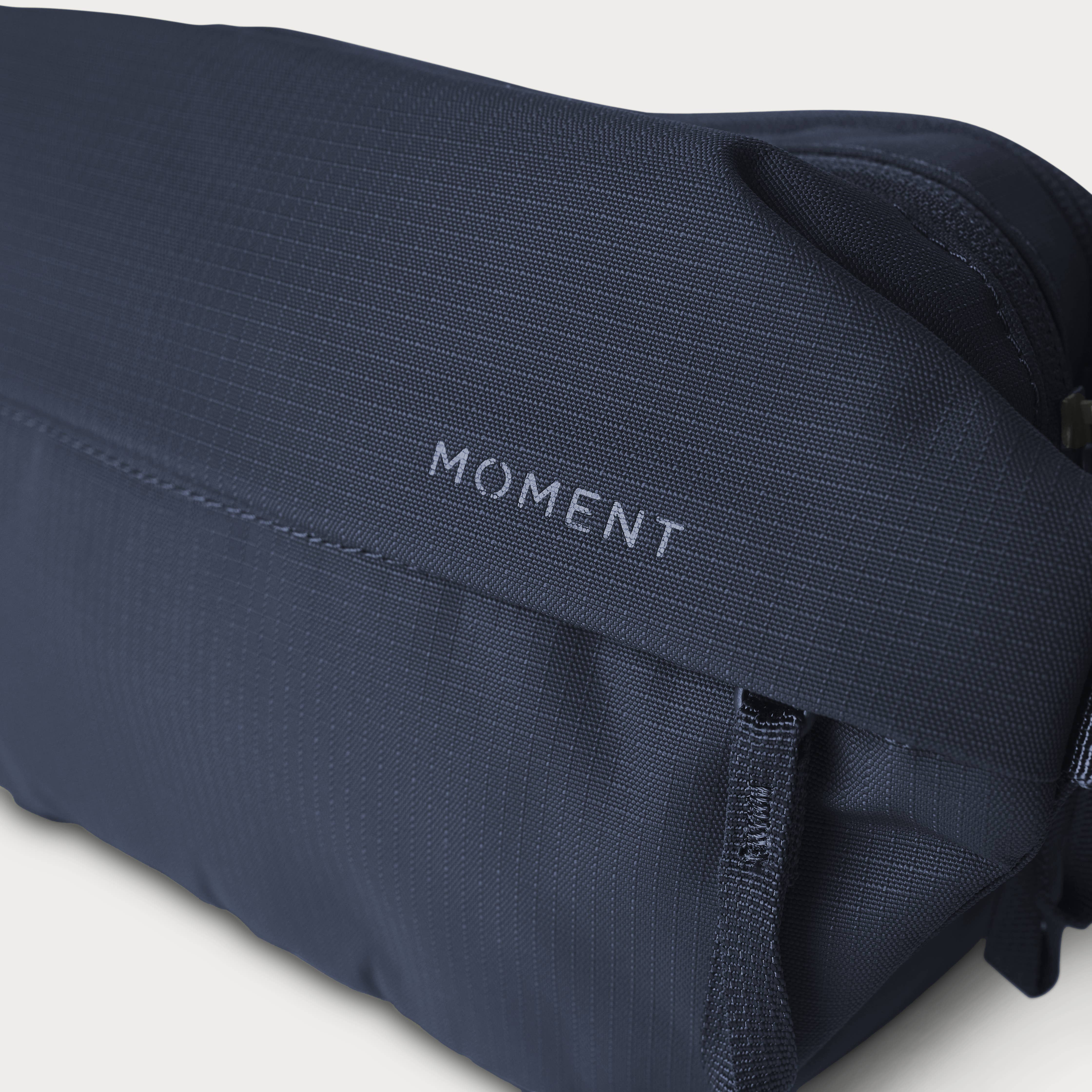 Moment - Wholesale Belt Bag - Unisex - Moment Everything Sling 2L18