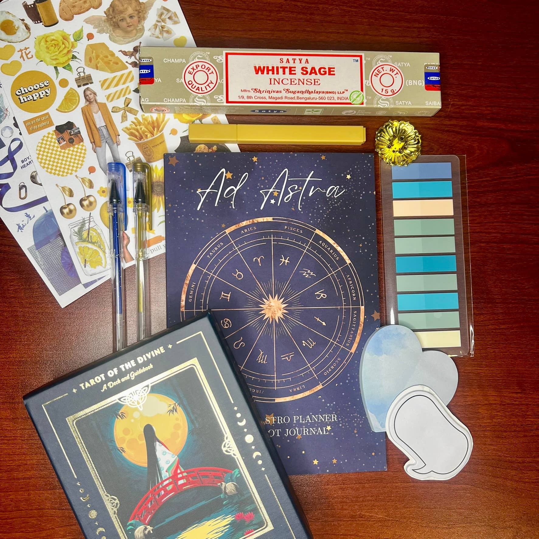 Leah Jones Marcus - Wholesale Planner - Ad Astra: Undated Weekly Astro Planner & Tarot Journal