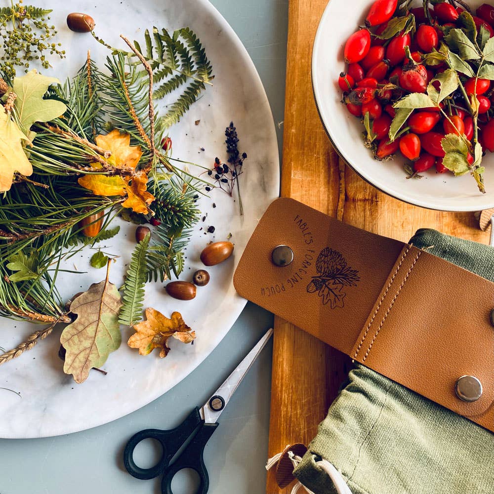 Where The Wildlings Roam - Vente Pochette – femme - Sac bourse vert forêt en toile avec cordon de serrage pour la cueillette3