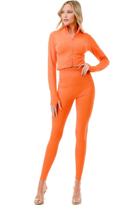 MIO WHOLESALE - Wholesale Activewear Set - Women's - JA33SET DIAMOND & STRIPE TEXTURED ZIP UP CROP JACKET SET1