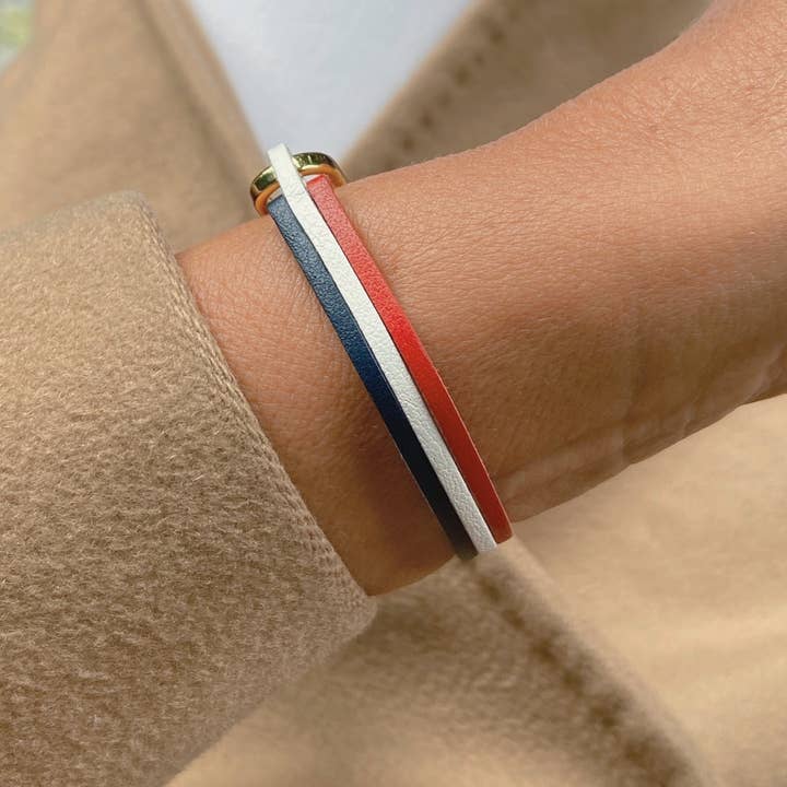 Lovnloc - Wholesale Charm/Dangle Bracelet - PARIS ICONIC Gold BRACELET1