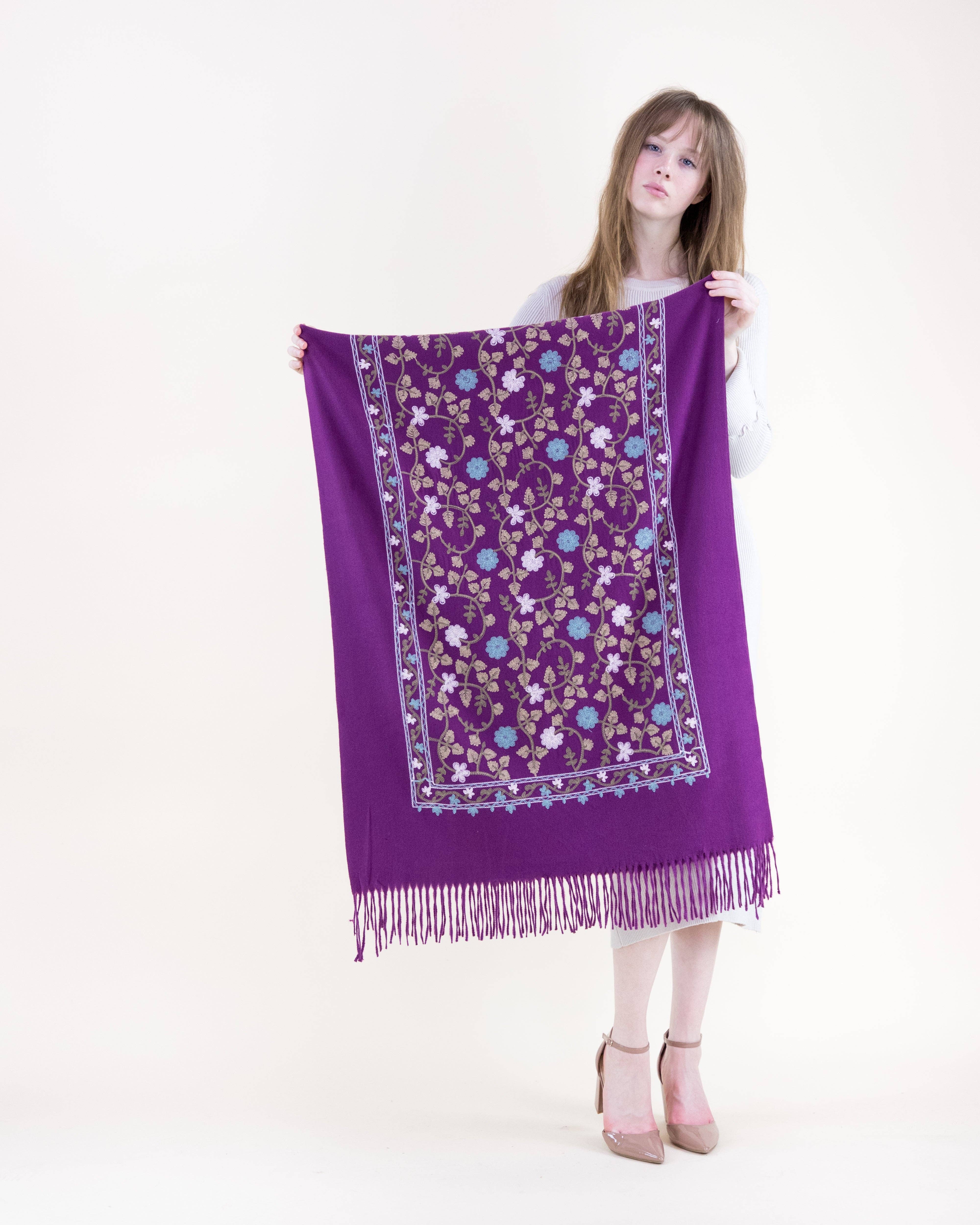 Original USA - Wholesale Scarf - Women's - Embroidered Floral Vines Scarf4