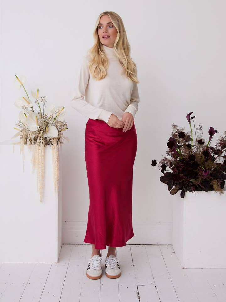 Angel Red Satin Skirt for wholesale by Fika