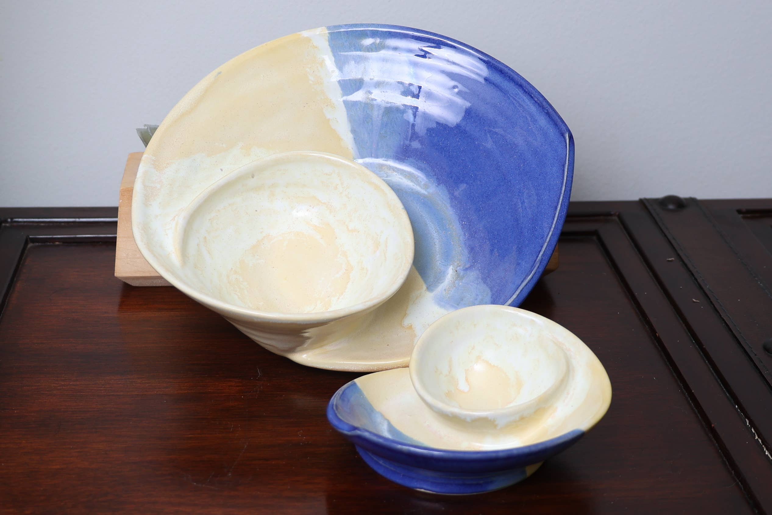 Sawdust and Clay - Wholesale Decorative Plate/Dish/Bowl - Artisan Swirly Bowls- Ceramic Serving Bowls- Assorted Case11