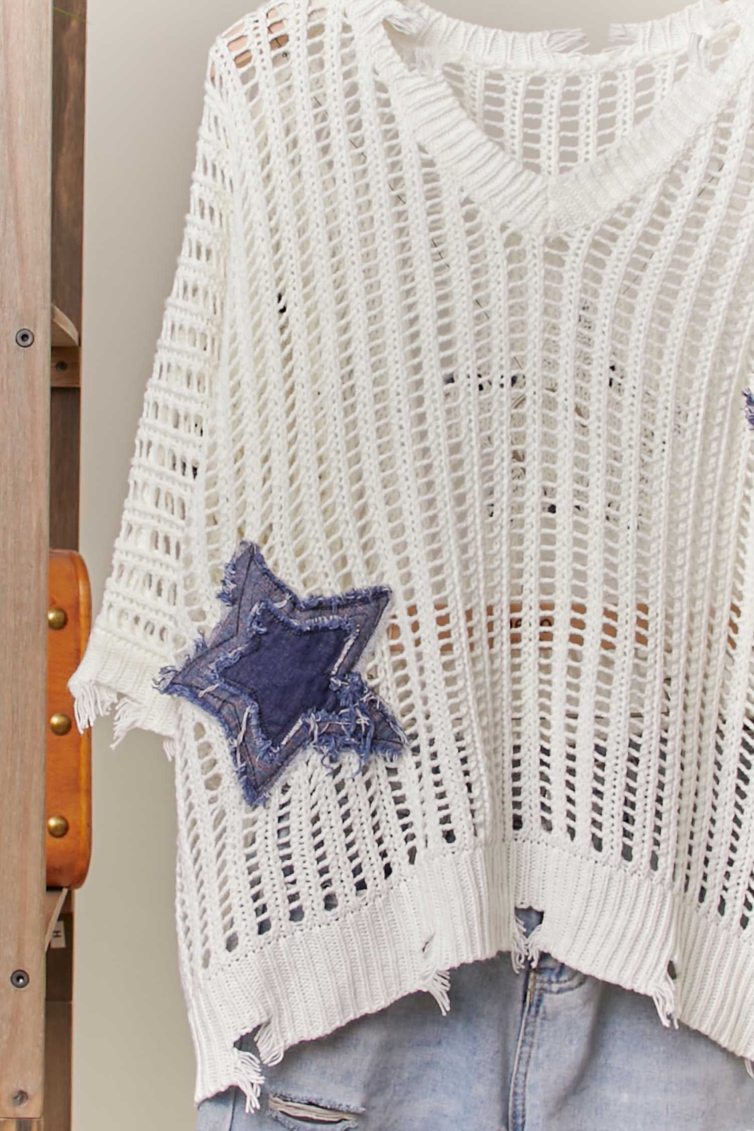 Mello. - Wholesale Knit Sweater - Women's - Distressed Star Knit Pullover3