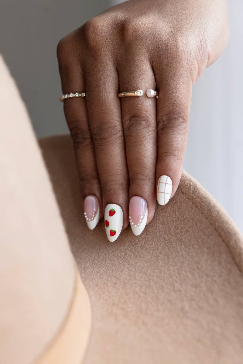 PRIMEBEAUTY - Wholesale Press-On/Fake Nails - Chic Essentials 4-Pack Nail Set1