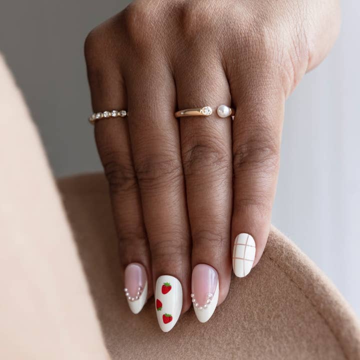 PRIMEBEAUTY - Wholesale Press-On/Fake Nails - Chic Essentials 4-Pack Nail Set1