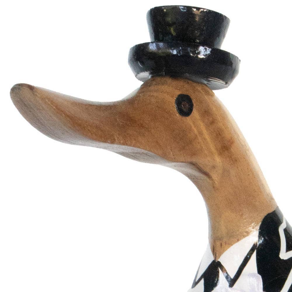 Shared Earth - Wholesale Decorative Figurine - Duck with Suit and Tie Bamboo Root 25cm1