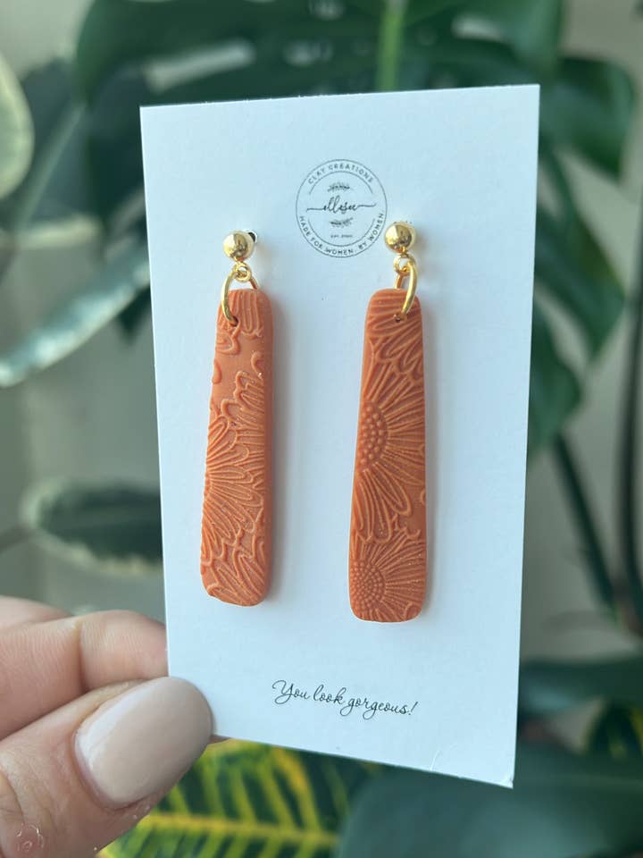 Ciondolo a forma di girasole per la vendita all'ingrosso da parte di ElleseeWomen