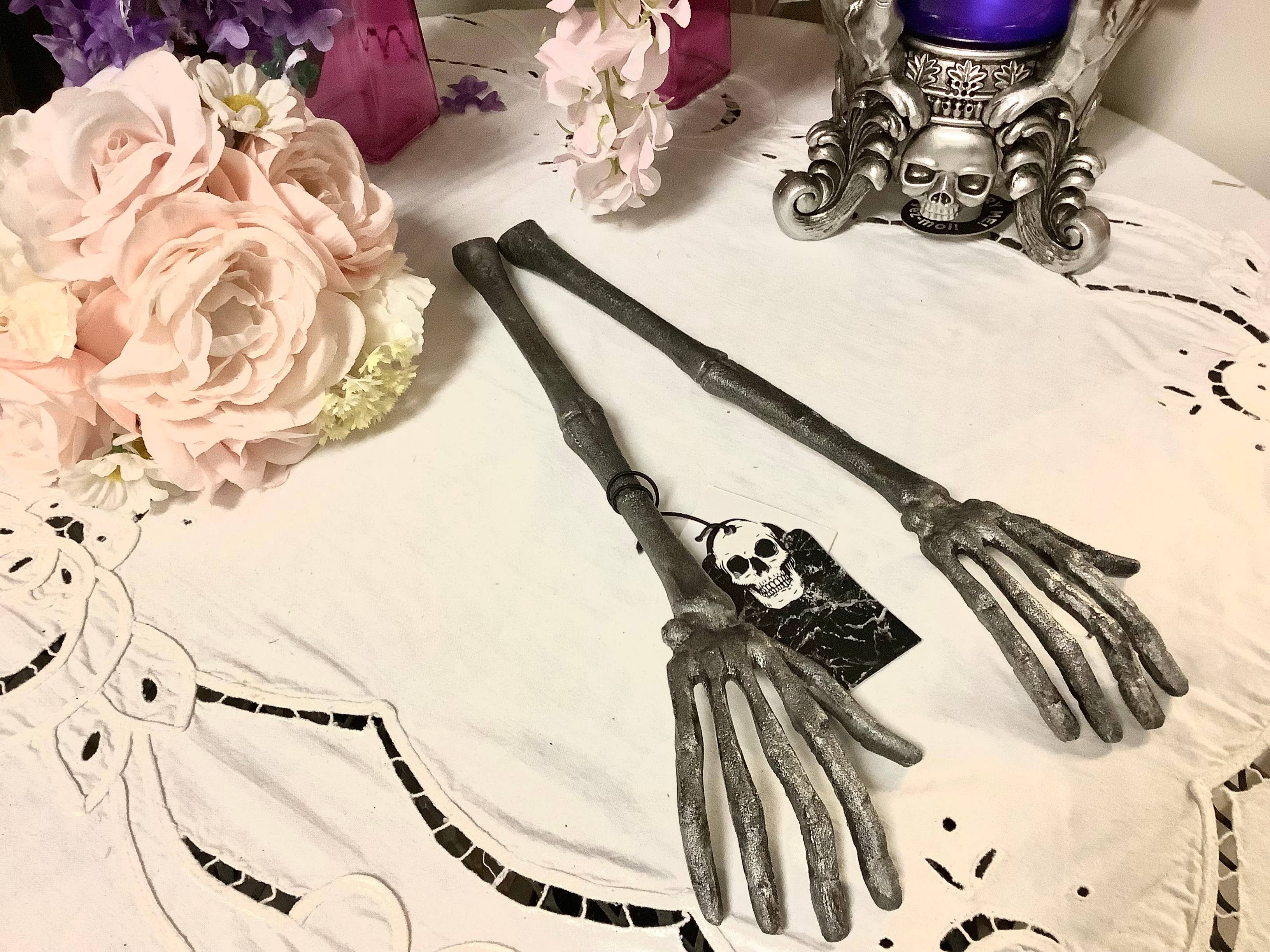 All Little Cute Things - Wholesale Serveergerei - Halloween Skelet Handen. Metalen Serveergerei Lepel Vork0