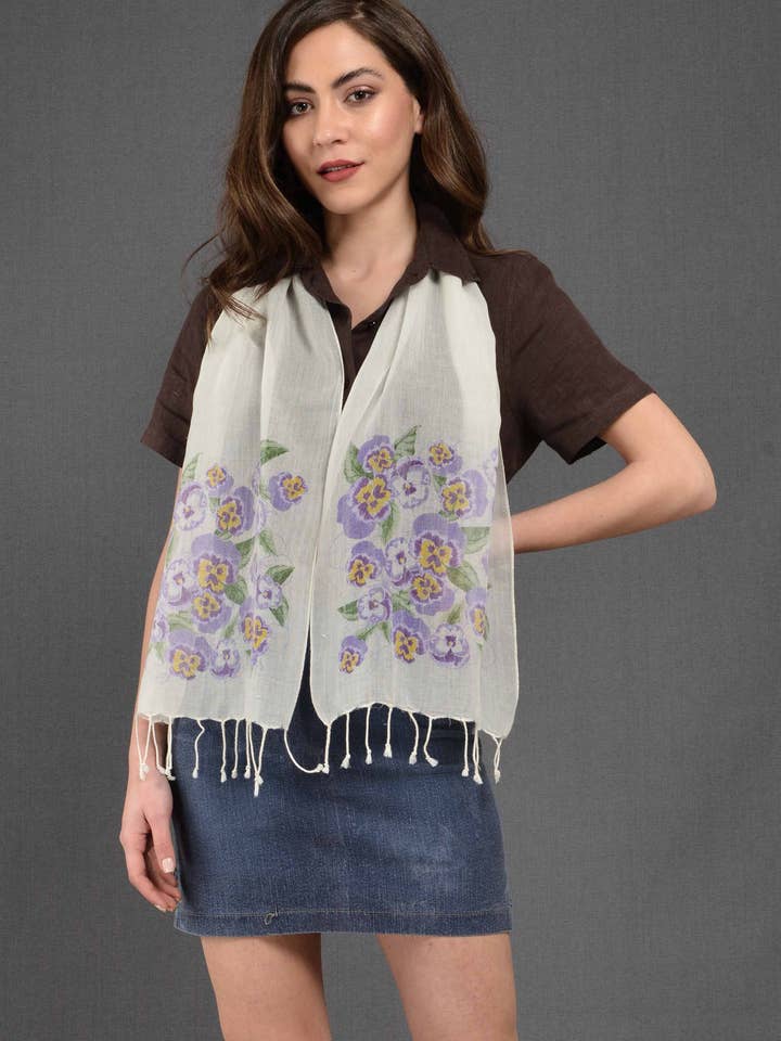 Écharpe violette en coton pour la vente par Dosimira