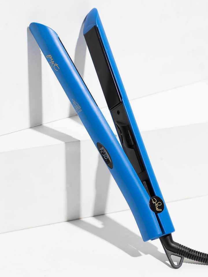 piastra in titanio blu per la vendita all'ingrosso da parte di Pyt Haircare