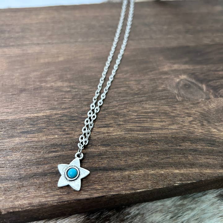 Delanie Nicole - Wholesale Pendant/Charm Necklace - Turquoise Star Necklace