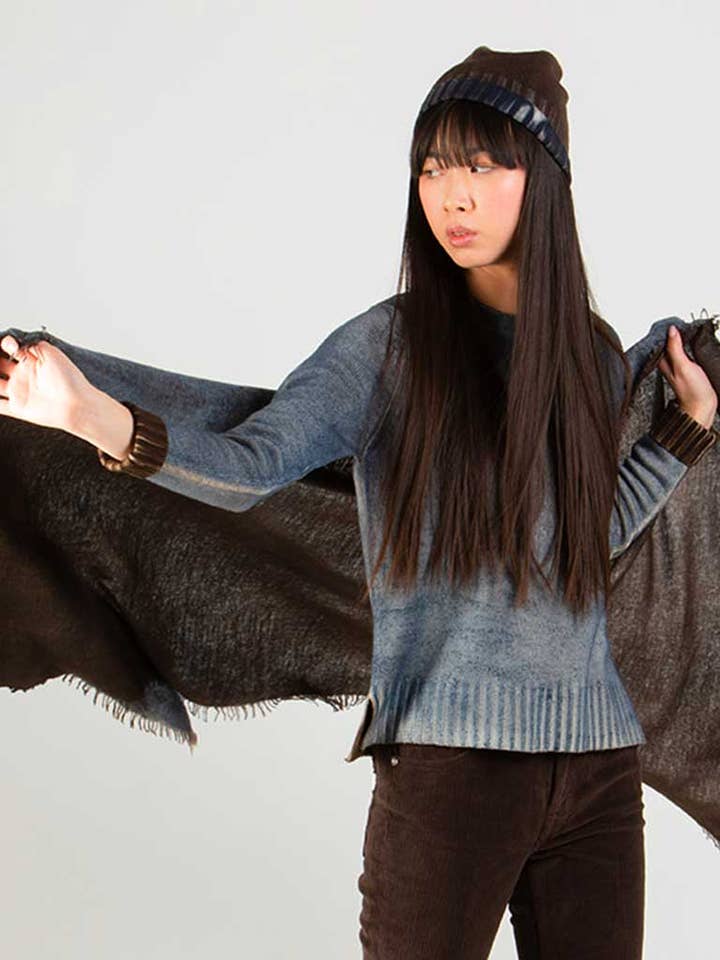 Cashmere shawl for wholesale by Alessandro Aste