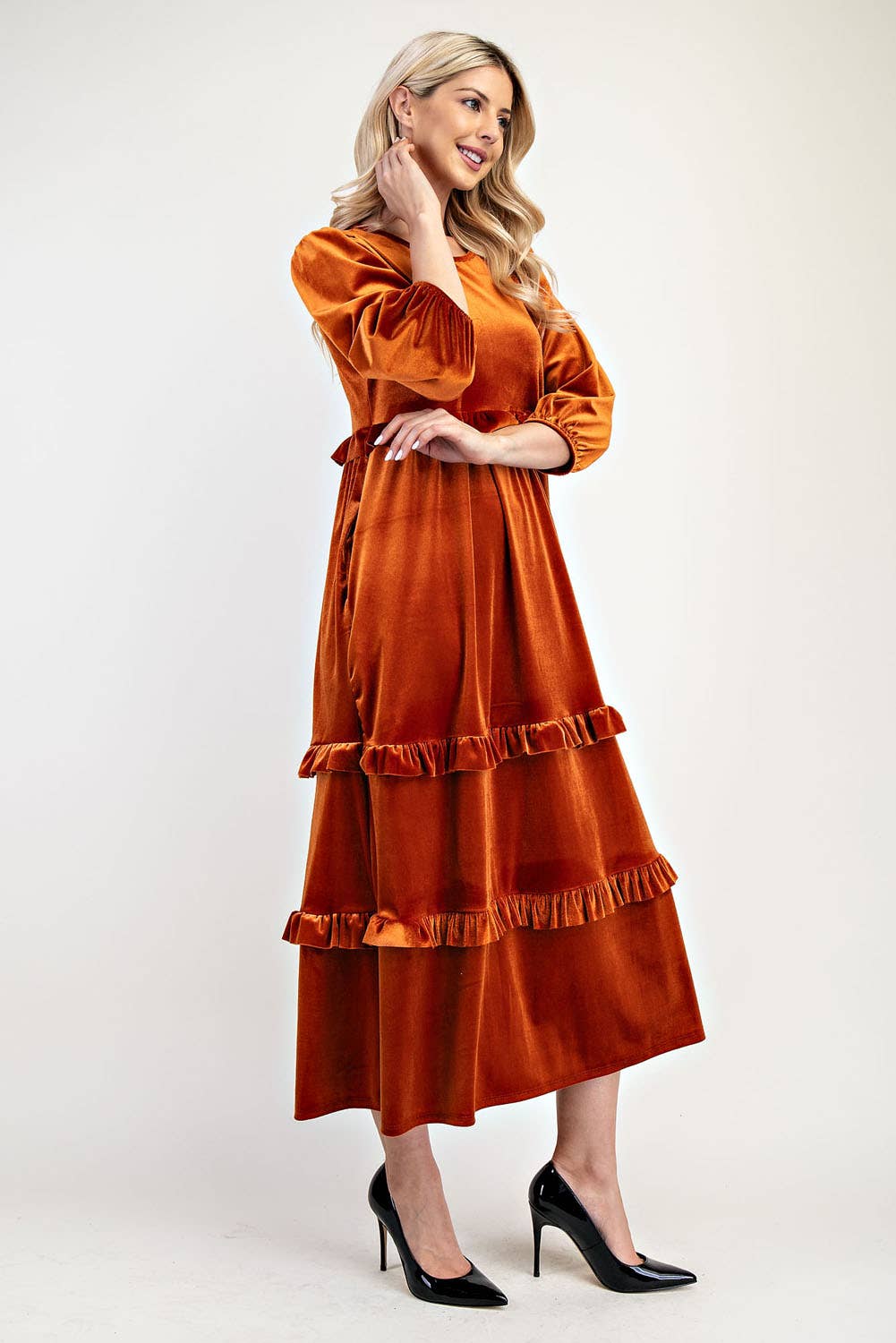 Celeste Clothing – wholesale Klänning - Dam – PLUS SIZE ELEGANT BLYGSAM KLÄNNING I SAMMET -MD33897-PL28