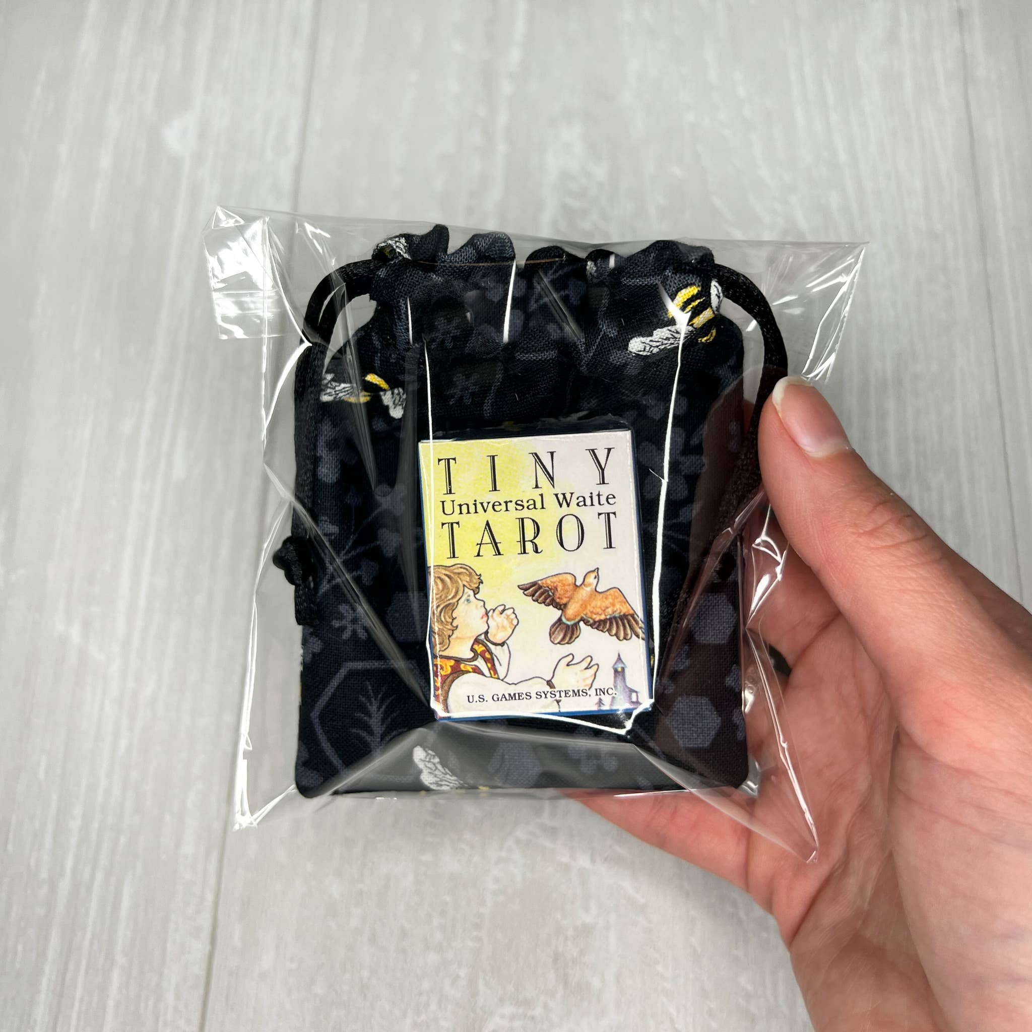 Threads of Tarot - Wholesale Tarot Cards - Tiny Universal-Waite Tarot Deck & Tiny Bee Bag Set3
