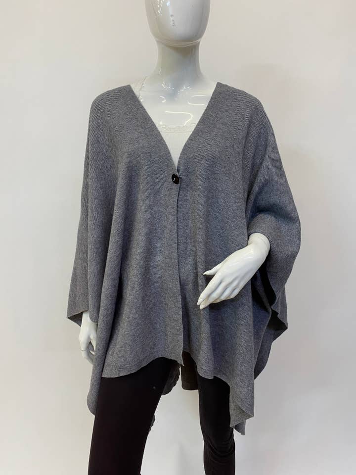 ORNELLA PARIS - Wholesale Poncho - Women's - Ponchos with one button LEL-G8757
13