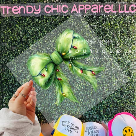 Laço Verde com Luzes Transferência DTF por atacado de Trendy Chic Apparel LLC