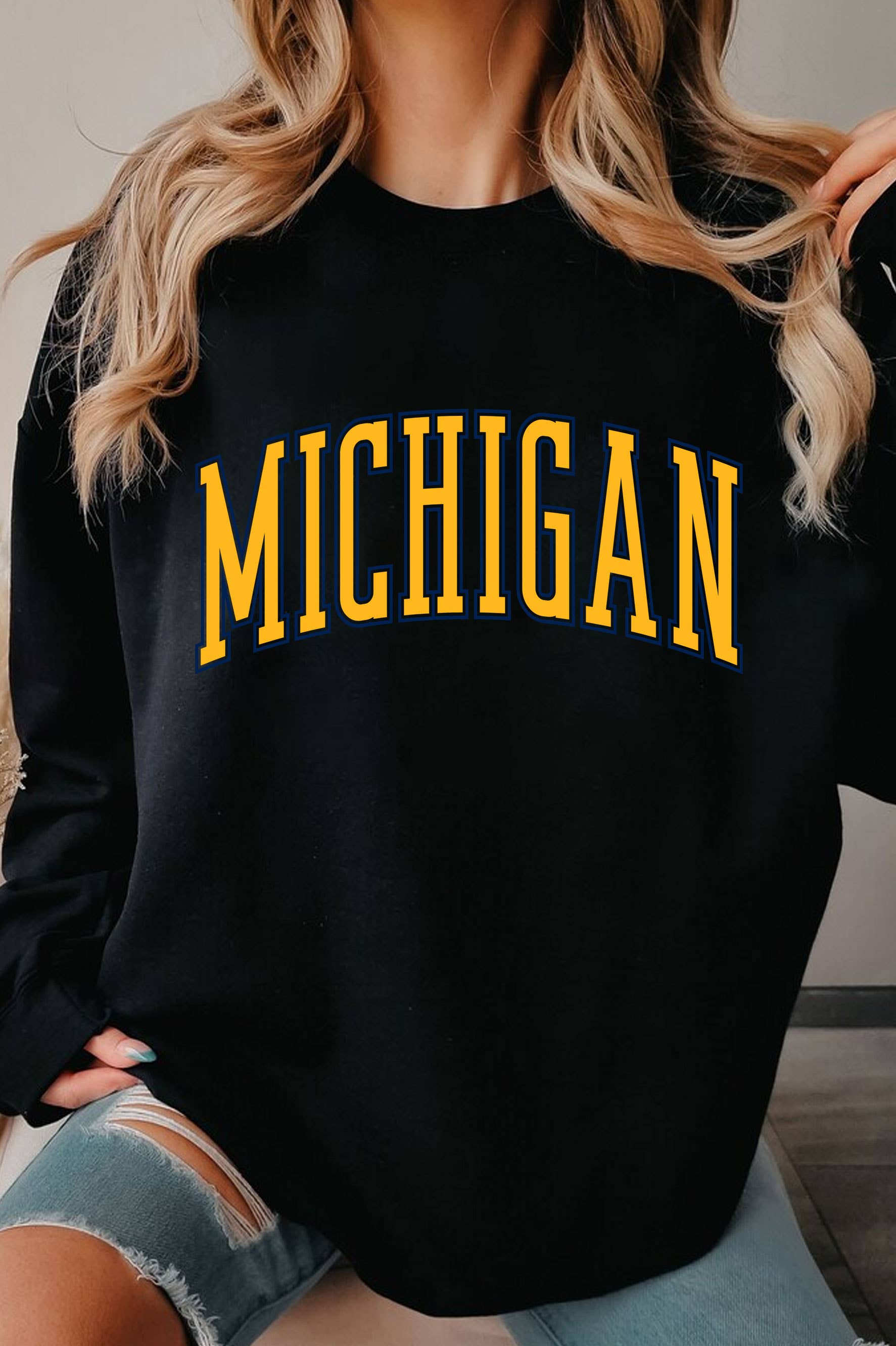 Rustee Clothing - Wholesale Graphic Sweatshirt - Women's - MICHIGAN PUFF GRAPHIC BRUSHED SWEATSHIRTS0