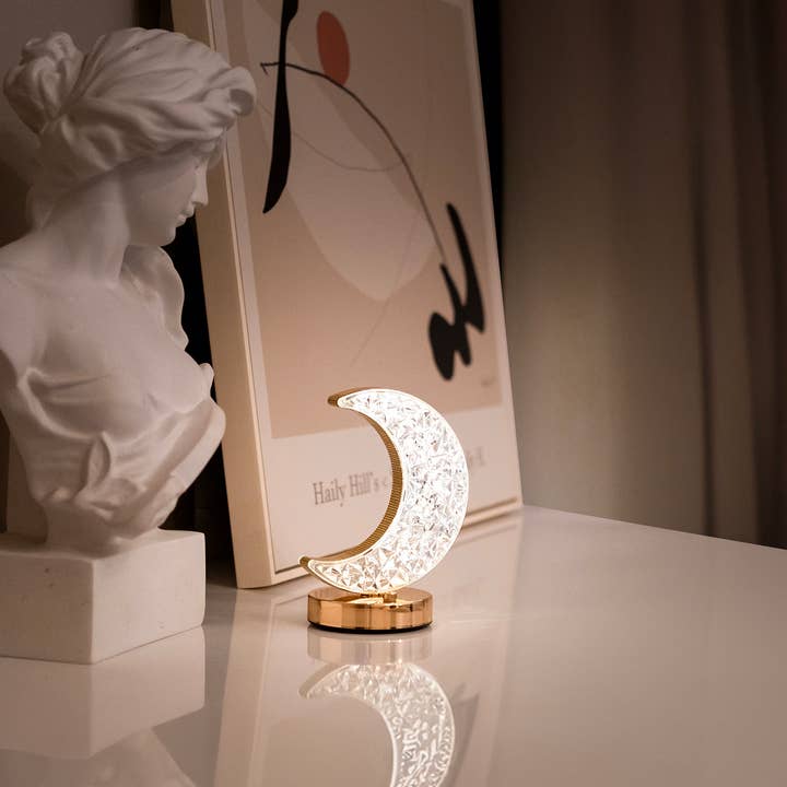 LAX Gadgets - Vendita all'ingrosso Lampada da scrivania/d'accento - Lampada d'atmosfera notturna a LED con design a forma di luna, confezione per vendita al dettaglio4