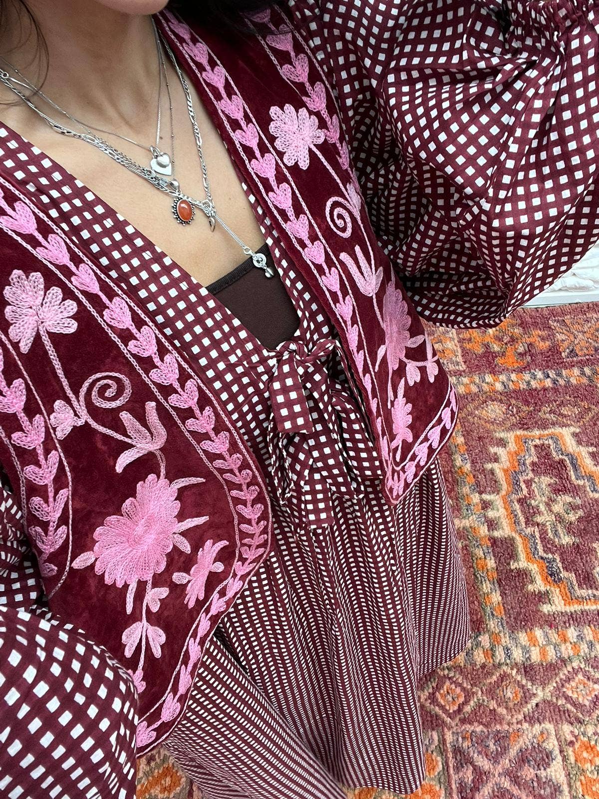 ToutVintage - Wholesale Outerwear Vest - Women's - Suzani velvet Gilet red pink7