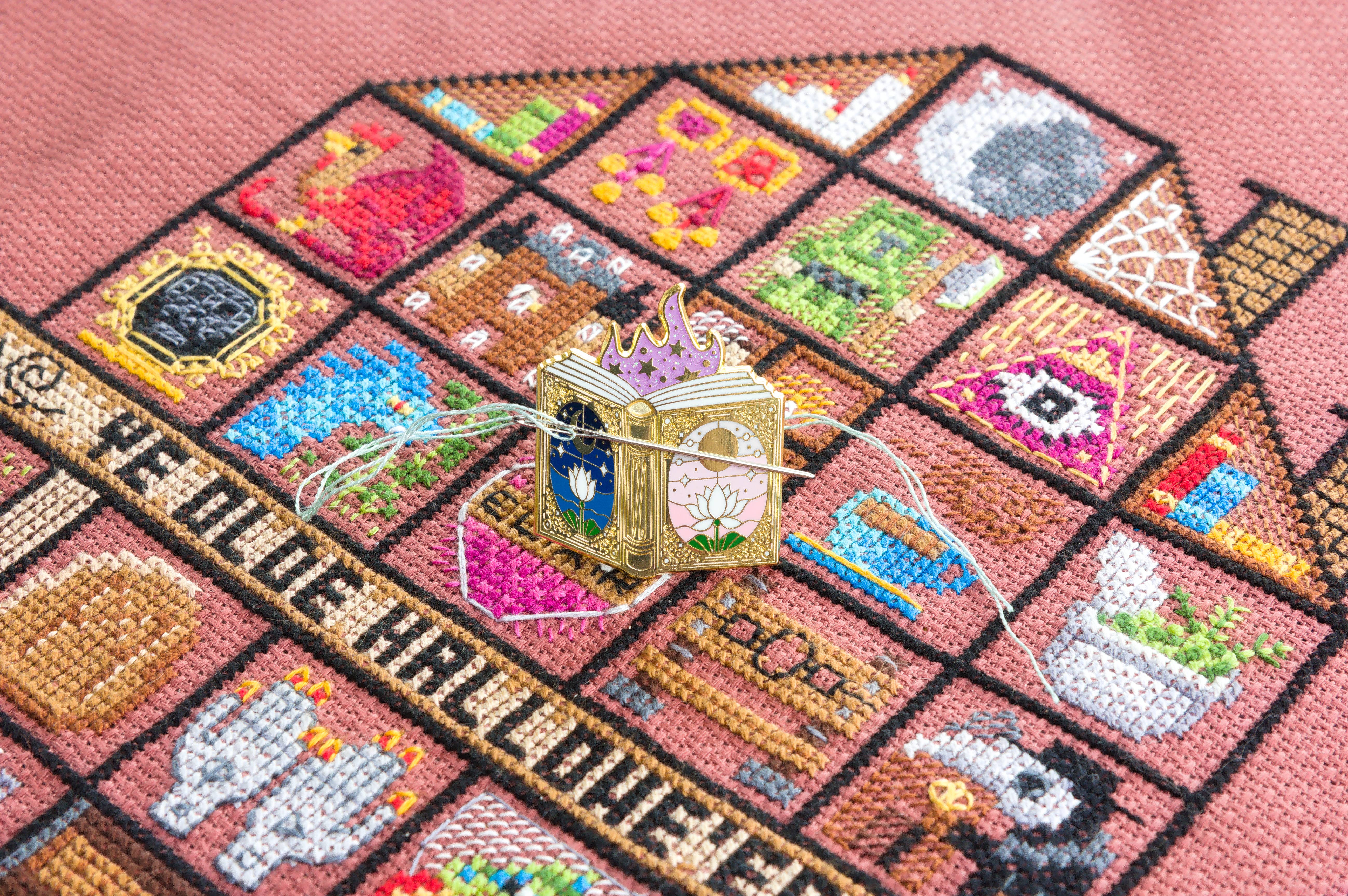 Stitchonomy - Wholesale Embroidery/cross-stitch supplies - Fairy Book Needle Minder2