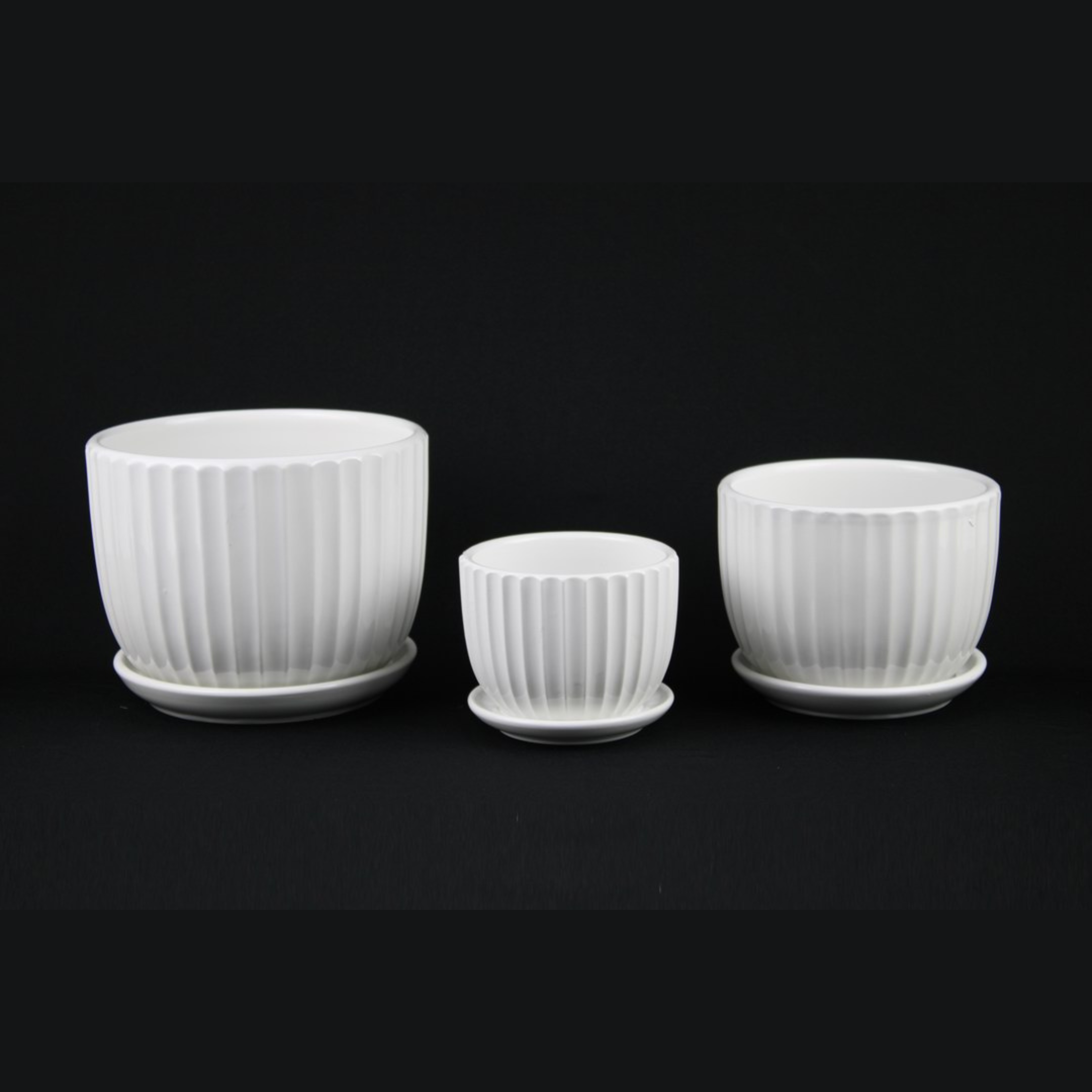 Florinia - Wholesale Plant Pot - 3-Piece White Ceramic Planter Pot Set with Vertical Fluted Design & Matching Saucers3