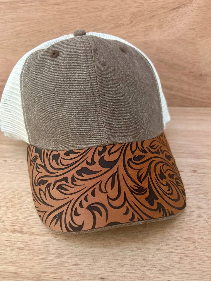 OP MAAT GEMAAKTE leren Bill Hat met of zonder patch voor wholesale door BMR Designs