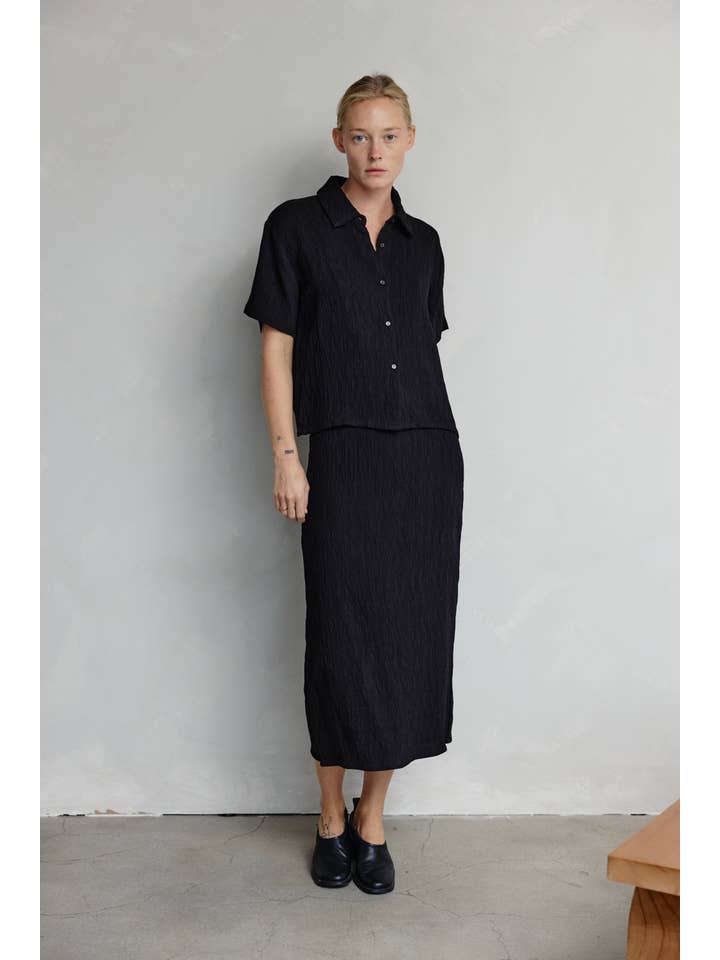 MOD REF - Vendita all'ingrosso Camicia button down - Donna - The Miranda Top | Top con bottoni testurizzati15