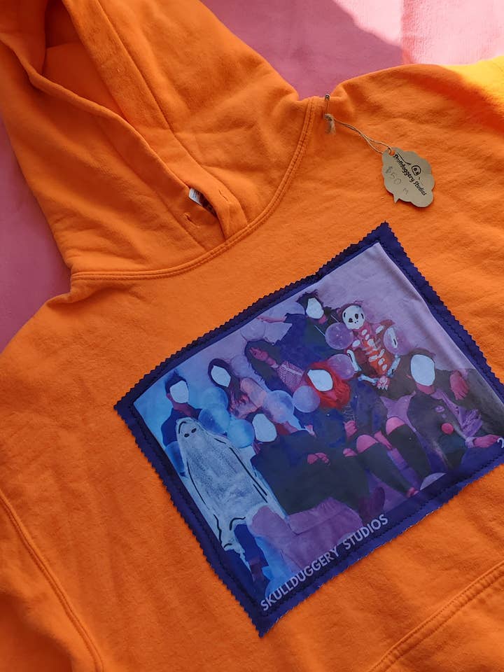 Skullduggery Studios - Wholesale Graphic Sweatshirt - Unisex - Art Print Sweatshirts1