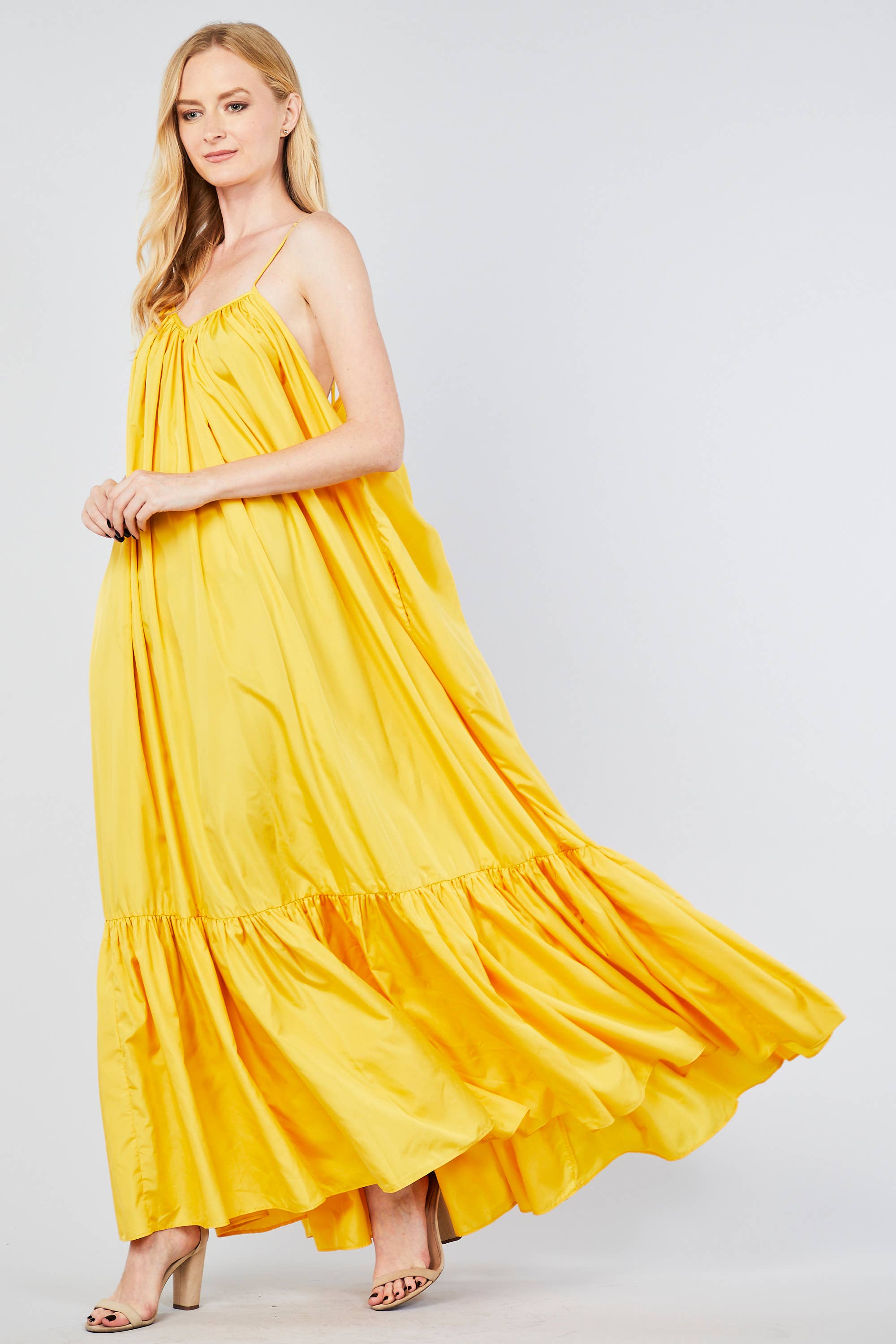 TOV - Vente Robe – femme - [OP4178] Robe à bretelles spaghetti avec dos bas33