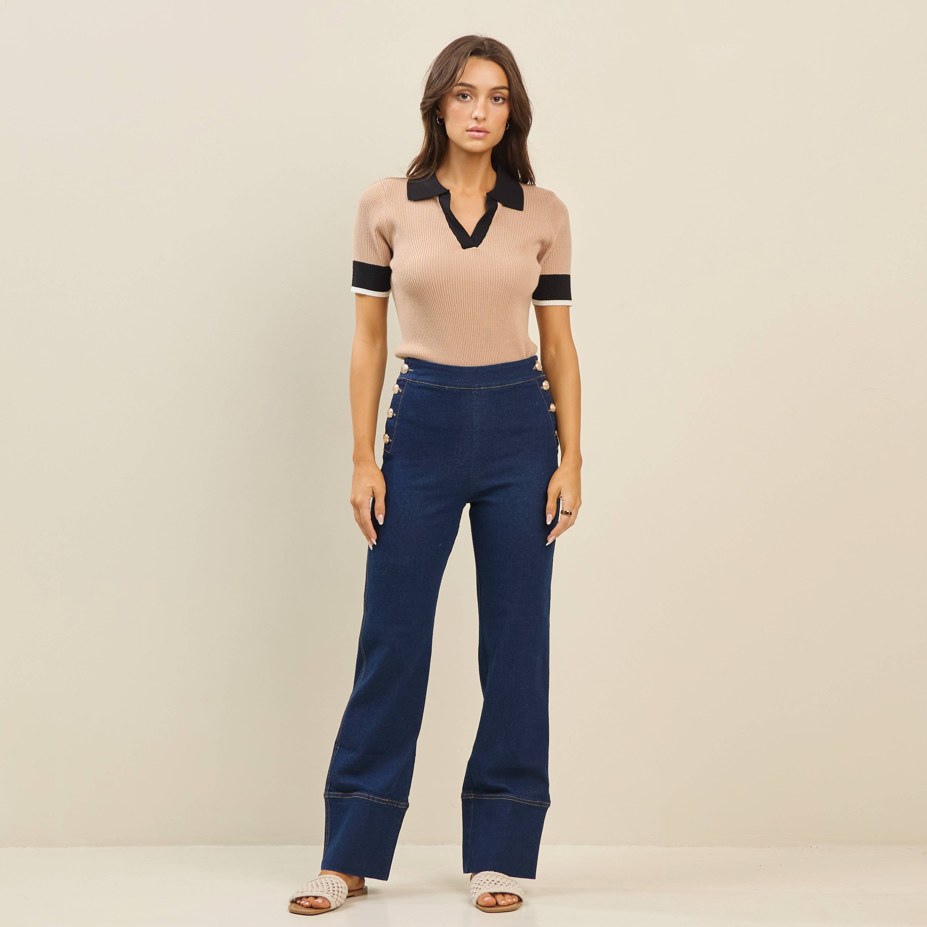 TAUPE Striktop med kontrastkant for engroshandel på Faire6