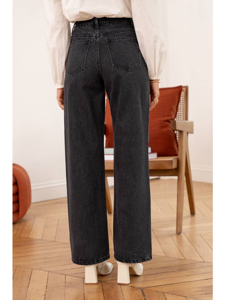 Oraije Paris - Wholesale Jeans - Women's - Jean Raphael cuts wide5